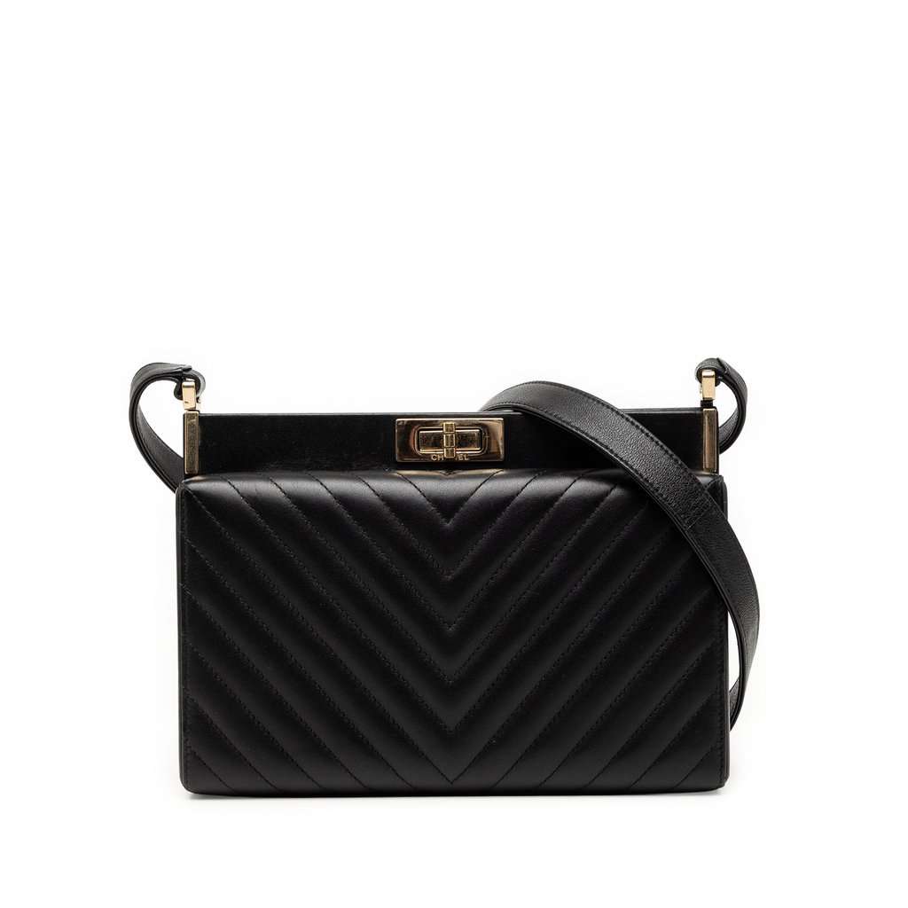 Chanel Chevron Lambskin Reissue 2.55 Frame Crossbody Black Leather Very good condition - Front View