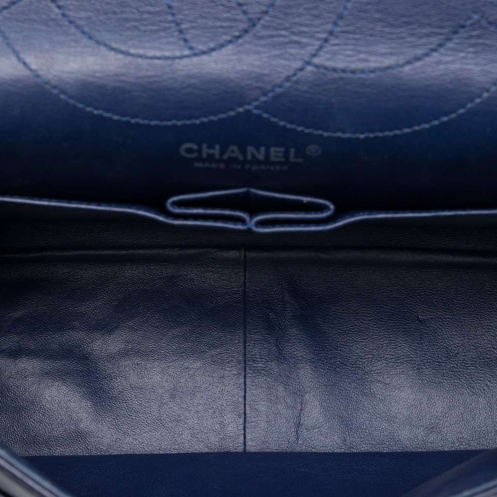 Chanel Quilted Aged Calfskin Reissue 2.55 Double Flap 227 Blue Leather Very good condition - Model View