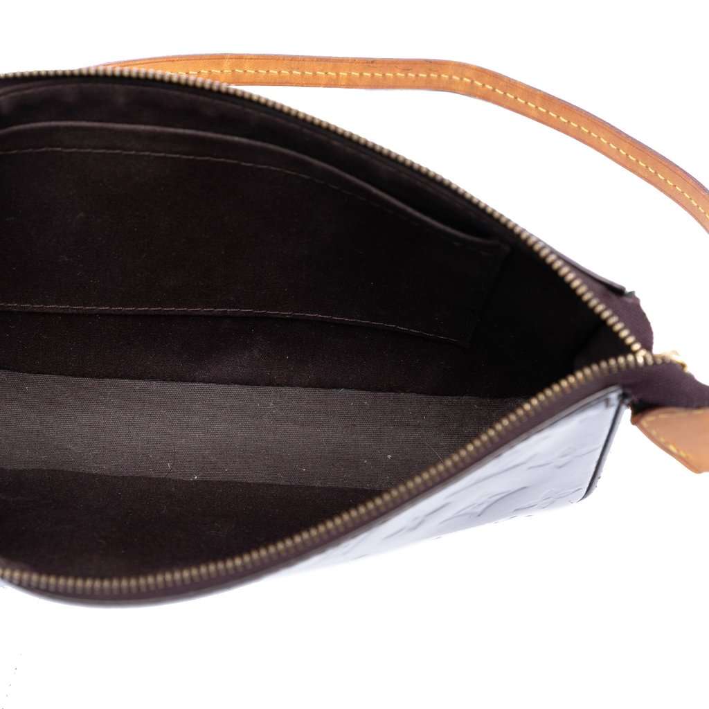Louis Vuitton Monogram Vernis Pochette Accessoires Purple Leather Very good condition - Model View