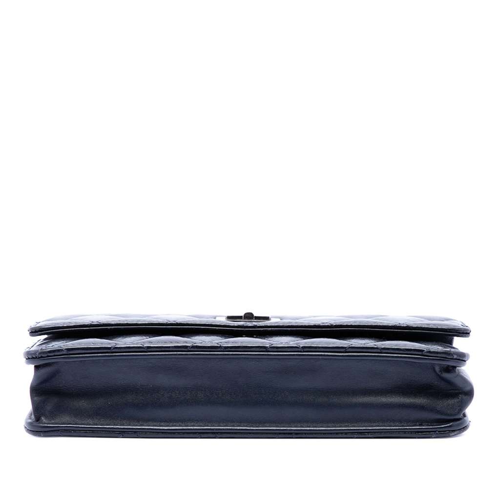 Chanel Quilted Shiny Aged Calfskin Reissue 2.55 Wallet on Chain Blue Leather Very good - Inside View