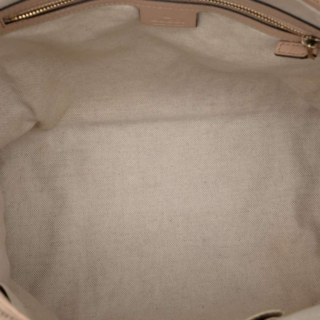 Gucci Medium GG Canvas Web Shoulder Bag Beige Very good condition - Model View
