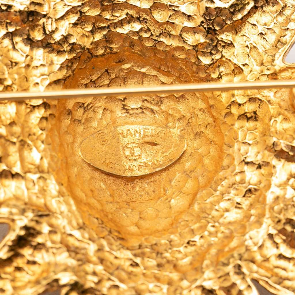 Chanel Gold Plated Lion Head Sun Brooch Gold Metal Very good - Inside View