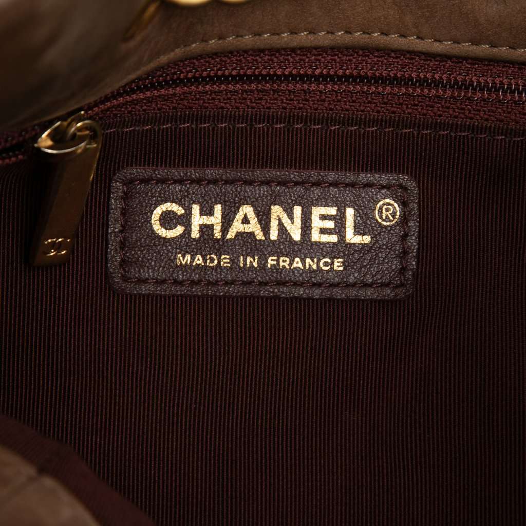 Chanel Small CC Quilted Suede On My Shoulder Drawstring Bucket Bag Brown Leather Very good condition - Box View