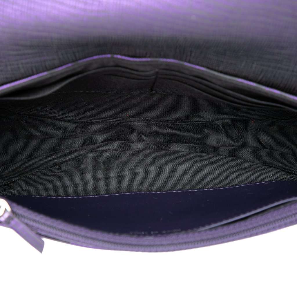 Chanel CC Metallic Crackling Lizard Printed Leather Half Moon Wallet on Chain Purple Leather Very good - Model View