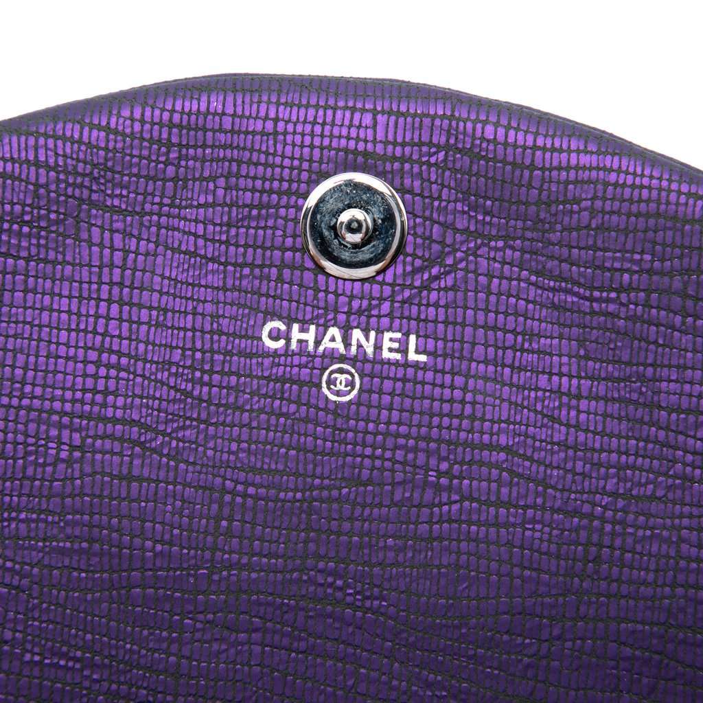 Chanel CC Metallic Crackling Lizard Printed Leather Half Moon Wallet on Chain Purple Leather Very good - Box View