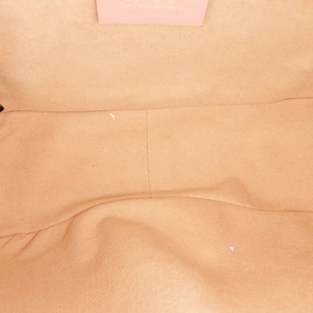 Gucci Mini GG Marmont Matelasse Leather Crossbody Pink Leather Very good condition - Model View