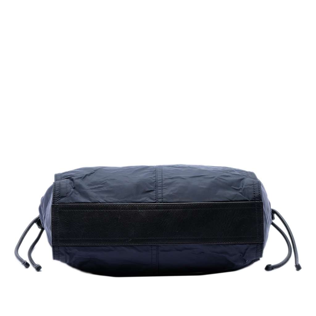 Burberry Nylon Packable Buckleigh Tote Blue Very good condition - Inside View