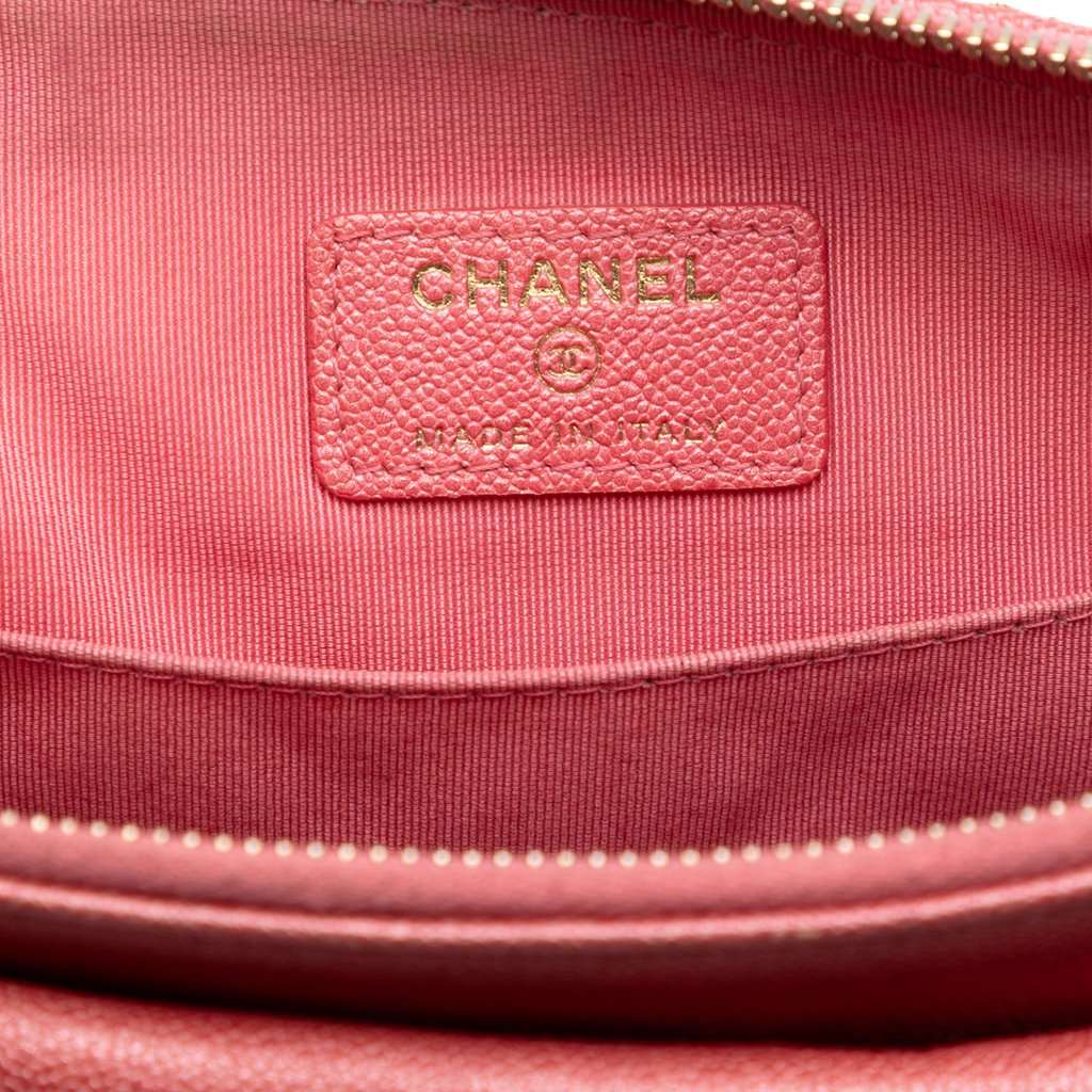 Chanel Medium Iridescent Quilted Caviar Flap Cosmetic Case Pink Leather Very good condition - Box View