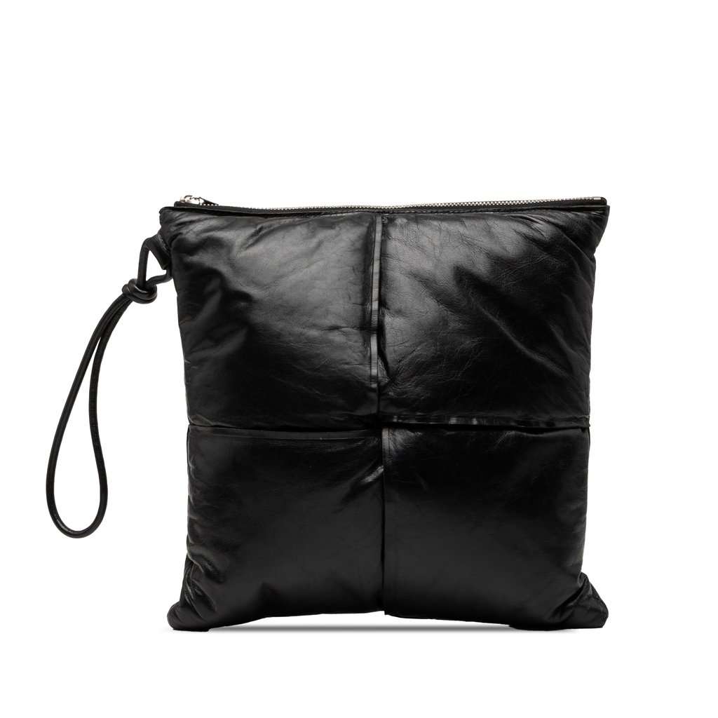Bottega Veneta Nappa Intrecciato Padded Square Wristlet Pouch Black Leather Very good condition - Front View