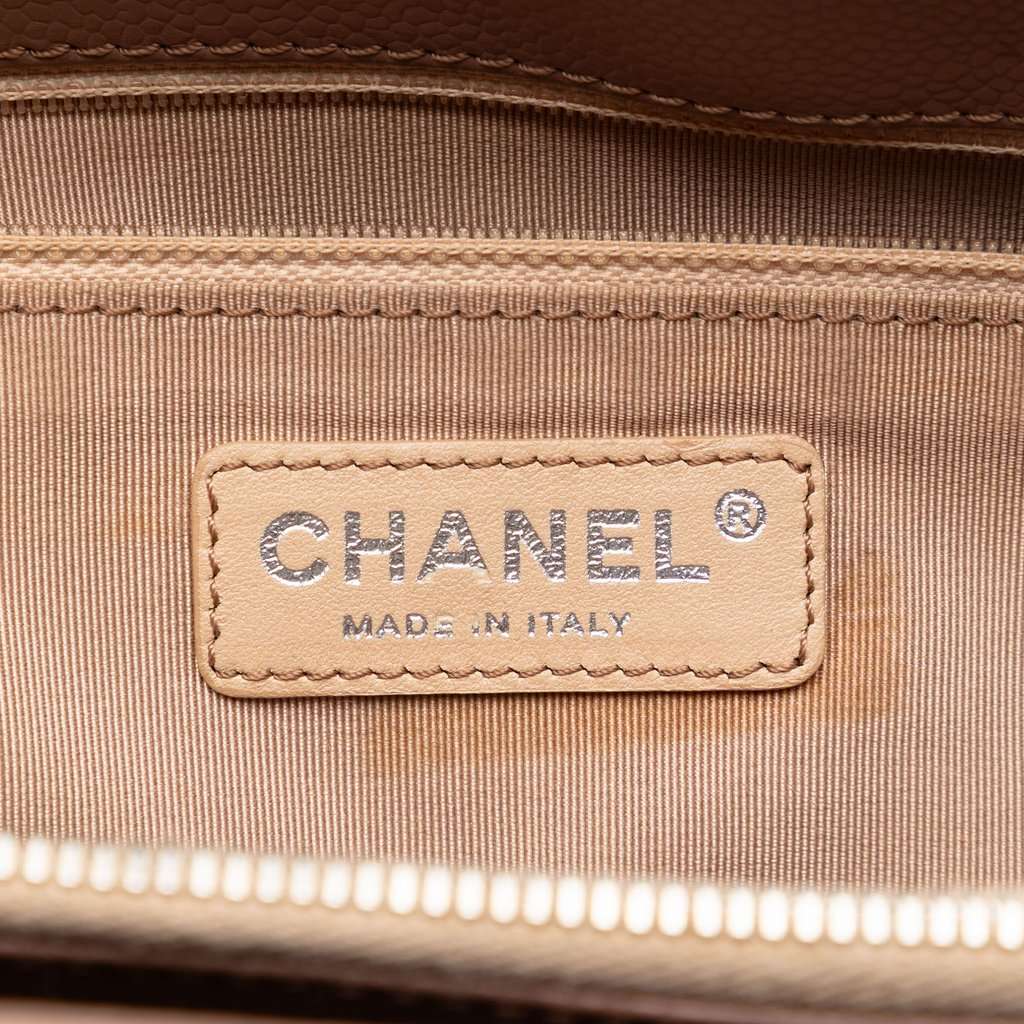 Chanel Caviar Grand Shopping Tote Brown Leather Very good condition - Box View