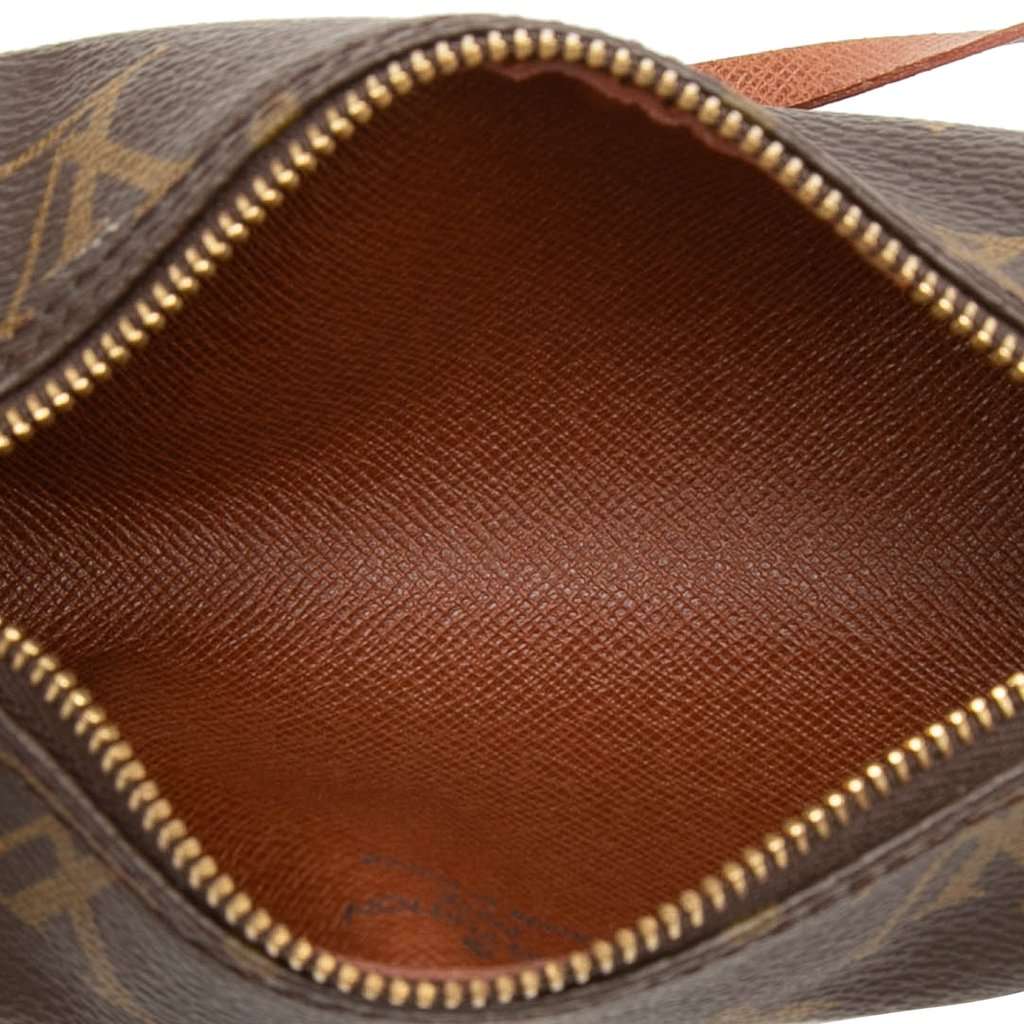Louis Vuitton Monogram Papillon Pochette Brown Very good condition - Model View