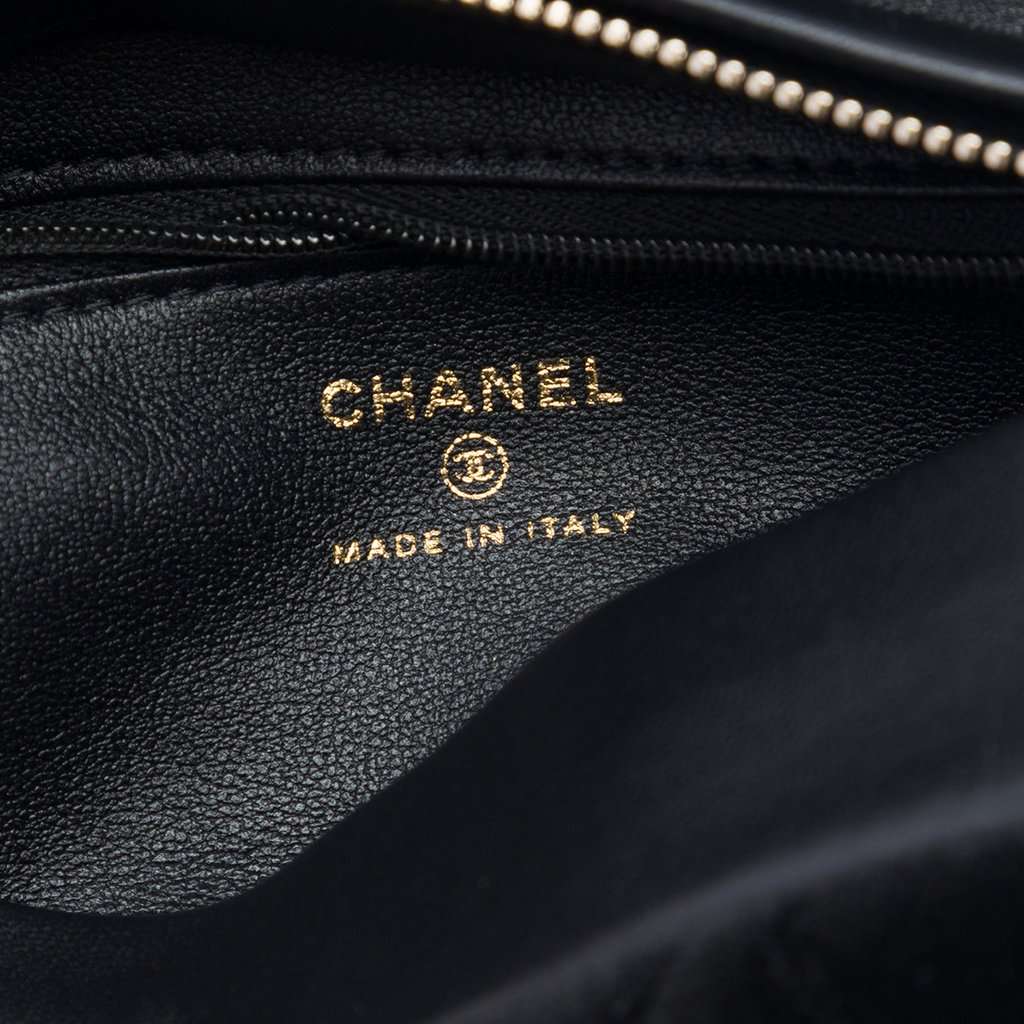 Chanel CC Quilted Velvet Crystal Wristlet Clutch Black Very good - Box View