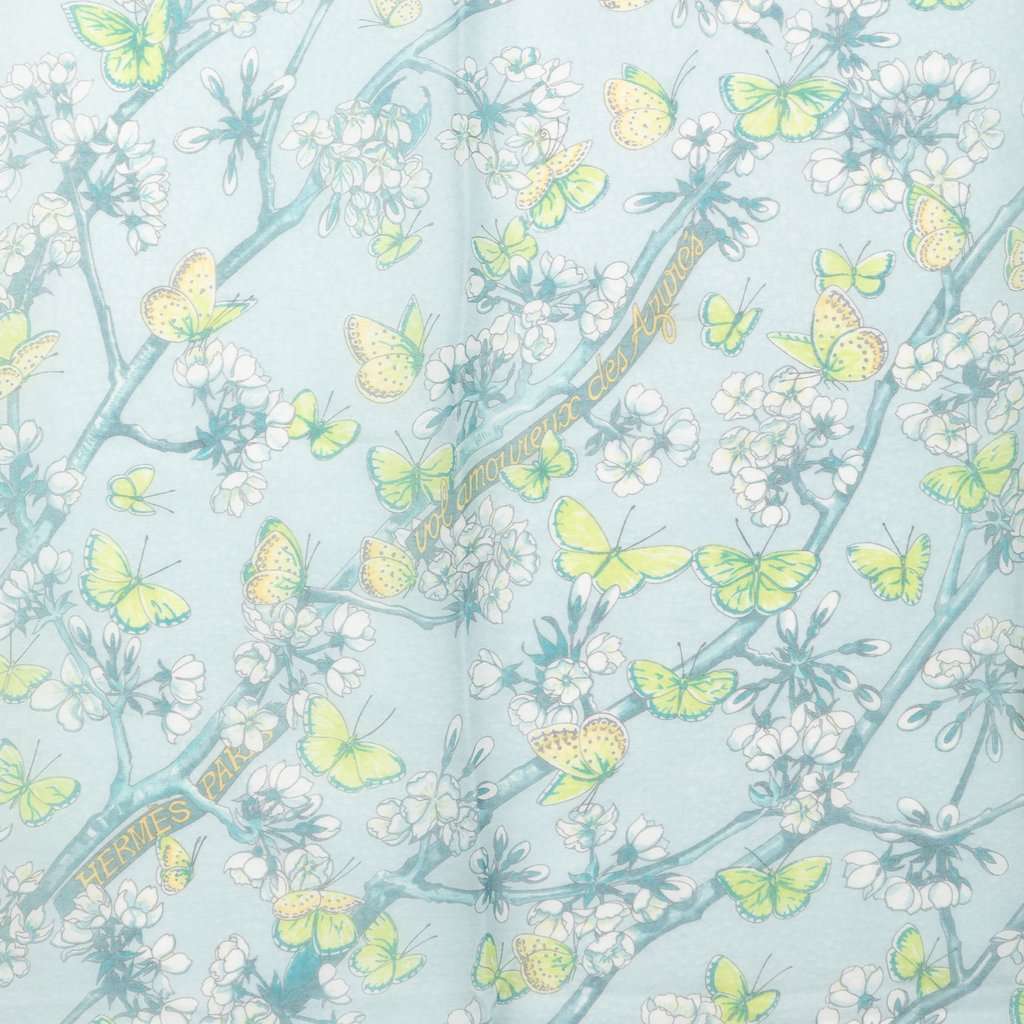 Hermès Vol Amoureux des Azures Silk Scarf 90 Blue Never worn - Back View