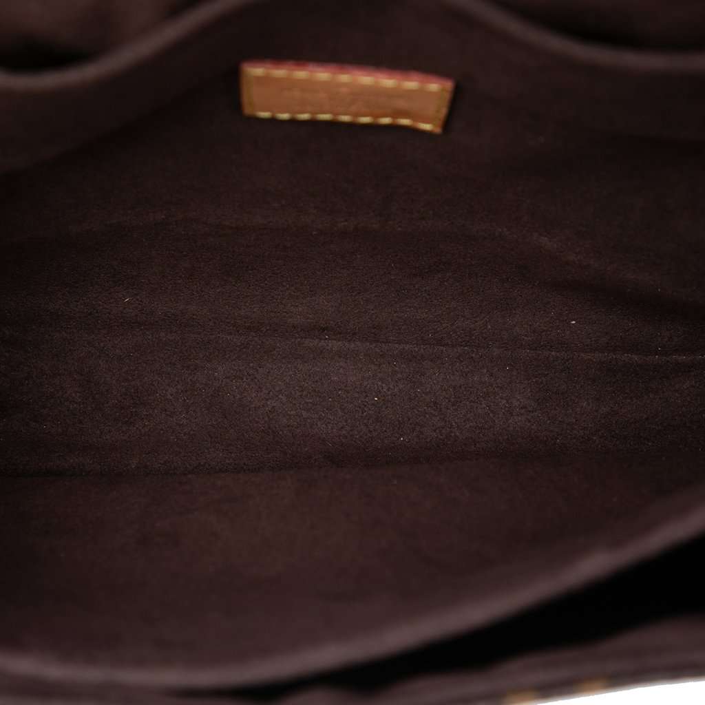 Louis Vuitton Monogram Pochette Metis Brown Very good condition - Model View
