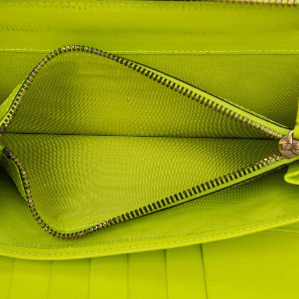 Valentino Leather Rockstud Zip Around Wallet Yellow Leather Very good condition - Model View
