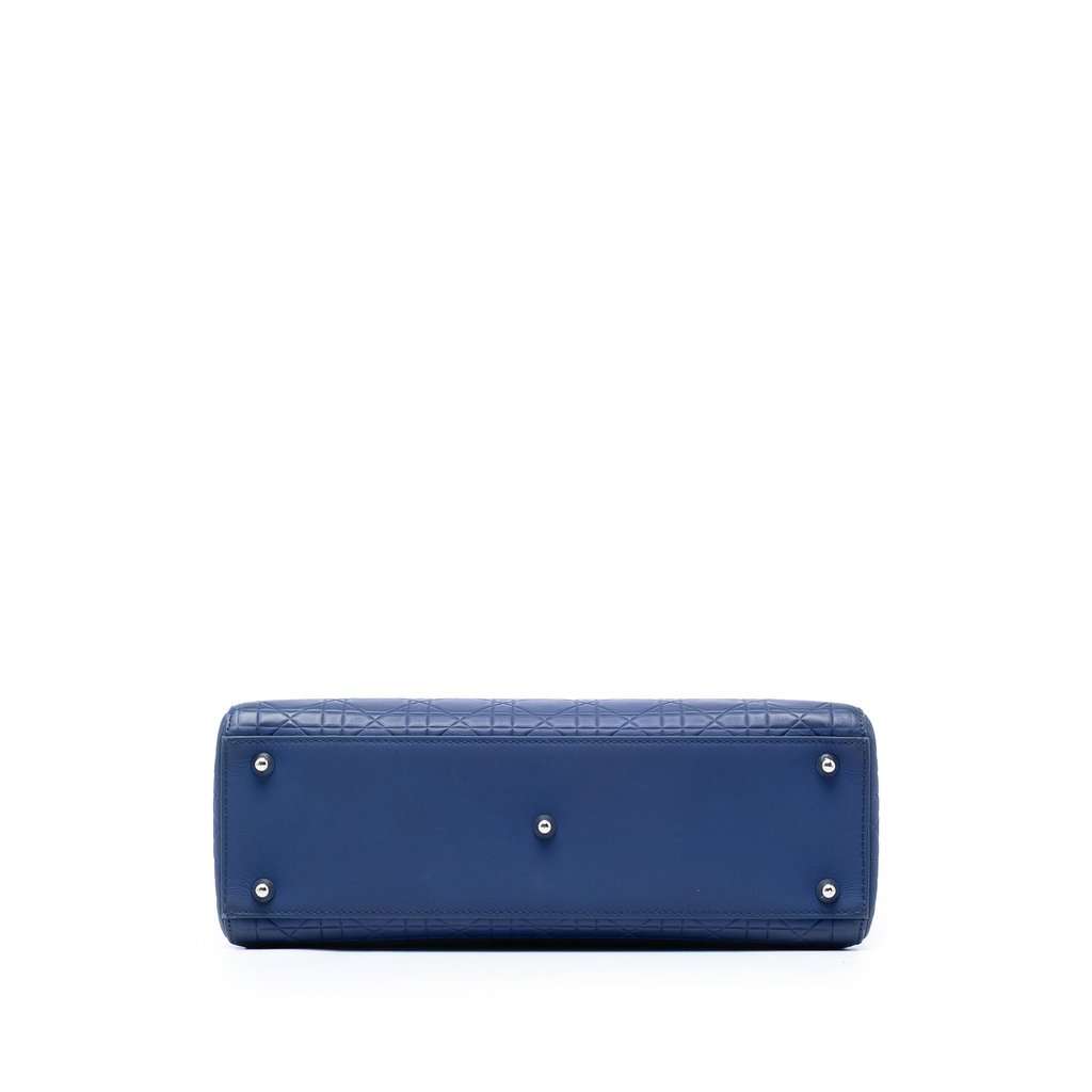 Dior Large Ultra Matte Calfskin Cannage Embossed Lady Dior Blue Leather Very good condition - Inside View