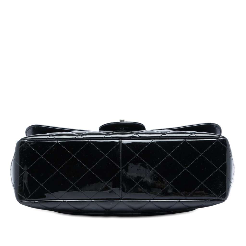 Chanel Jumbo Classic Patent Single Flap Black Leather Very good - Inside View