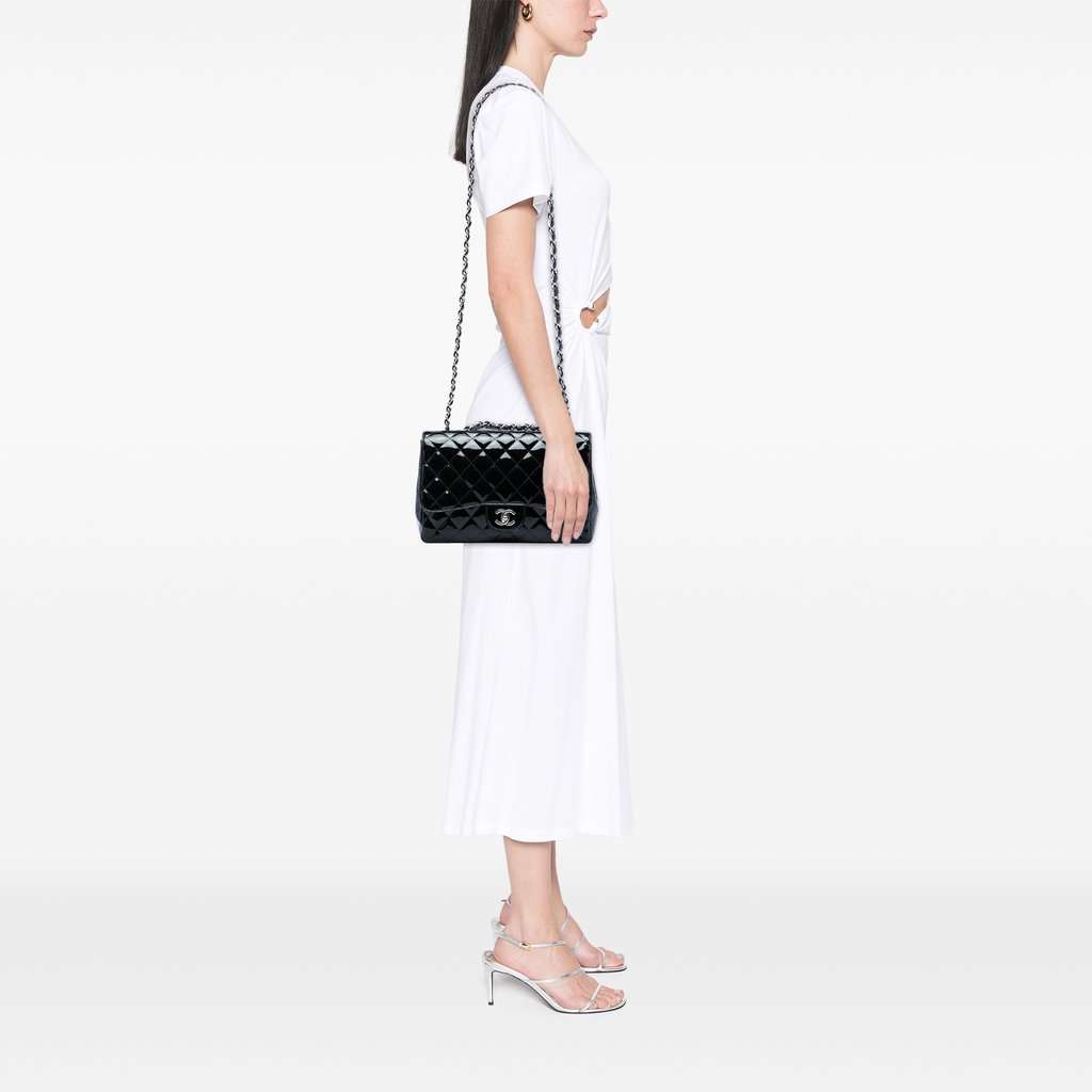 Chanel Jumbo Classic Patent Single Flap Black Leather Very good - Box View