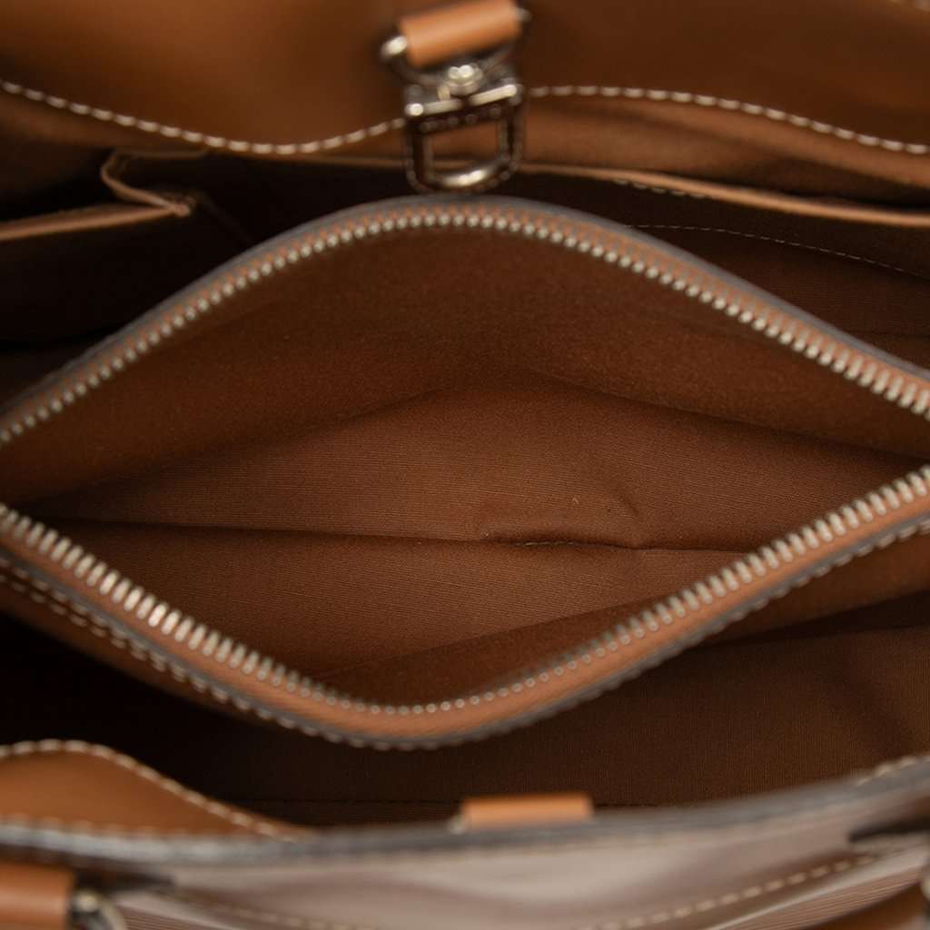 Louis Vuitton Epi Passy PM Brown Leather Very good - Model View
