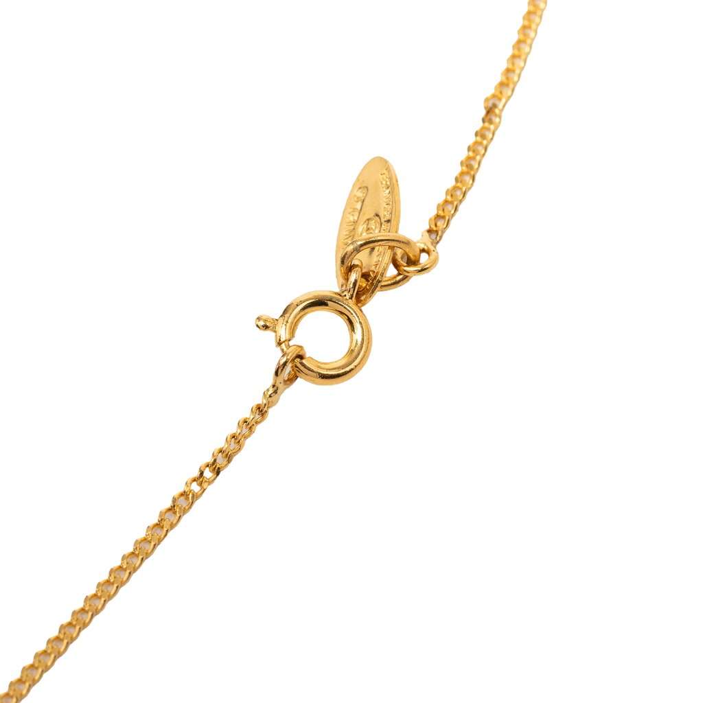 Chanel CC Gold Plated Strass Round Pendant Necklace Gold Metal Very good condition - Model View