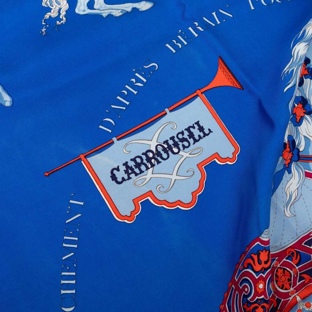 Hermès Carrousel Silk Scarf 90 Blue Very good condition - Back View