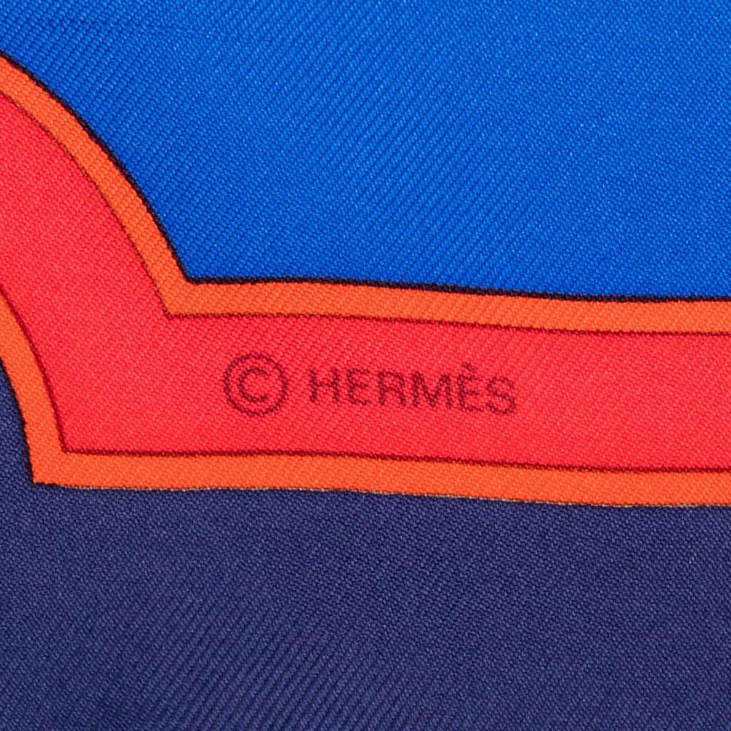 Hermès Carrousel Silk Scarf 90 Blue Very good condition - Box View
