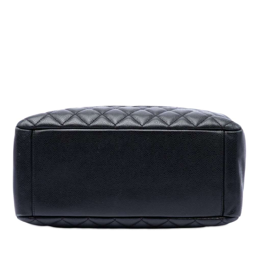 Chanel Caviar Grand Shopping Tote Black Leather Very good condition - Inside View