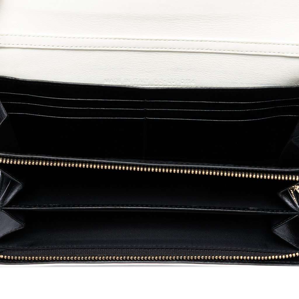 Dior Bicolor Calfskin Diorling Wallet on Chain White Leather Very good - Model View