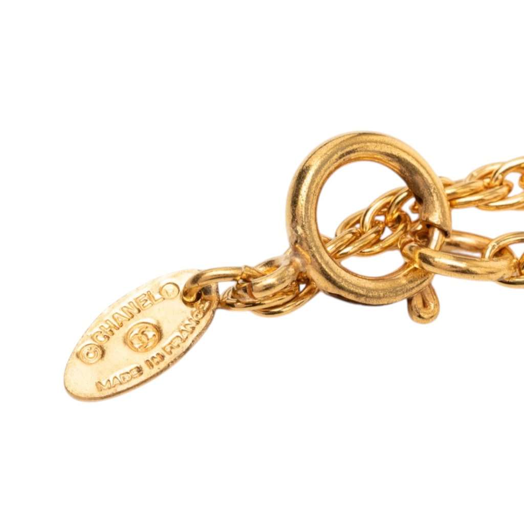 Chanel CC Gold Plated Rue Cambon Medallion Pendant Necklace Gold Metal Very good condition - Box View