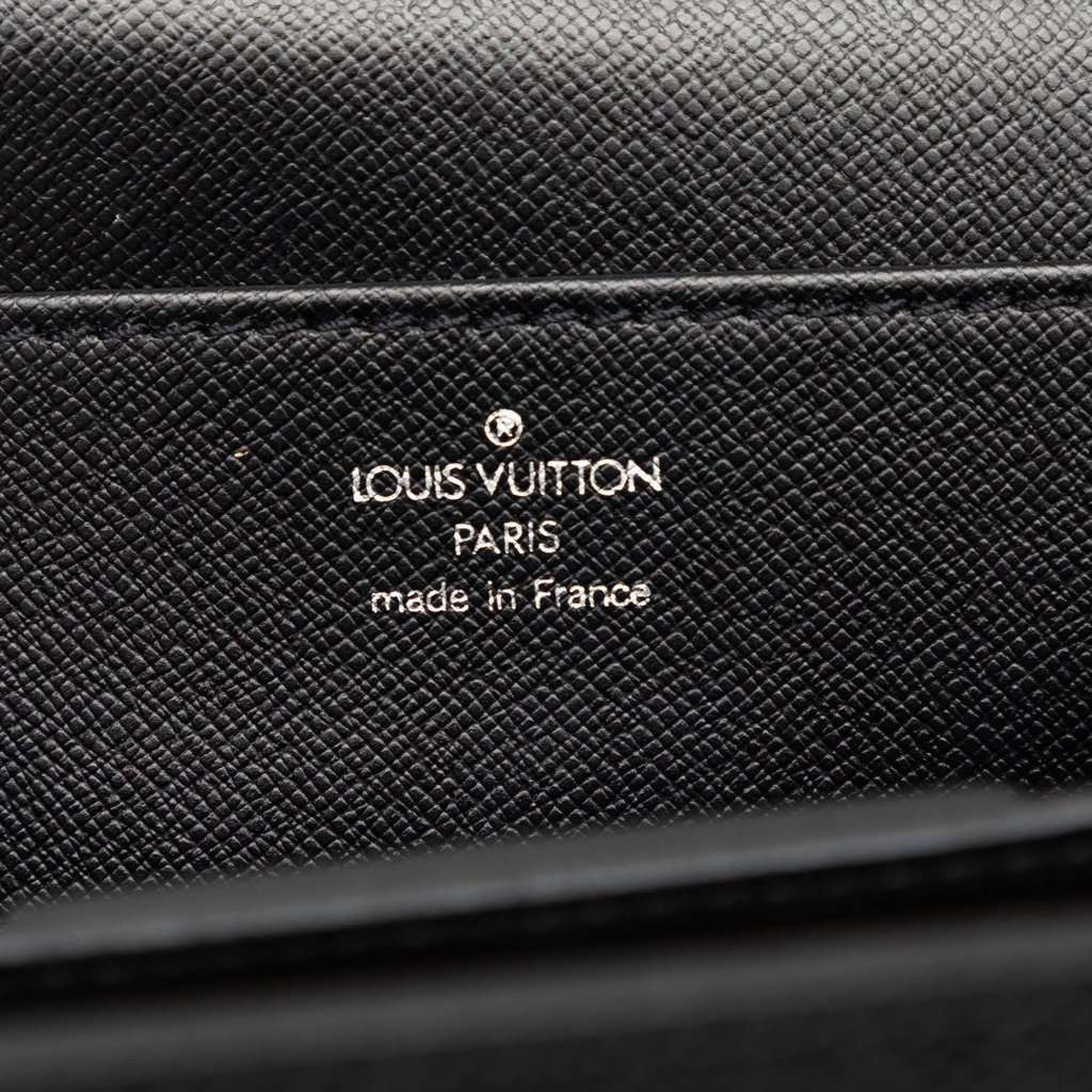 Louis Vuitton Taiga Moskova Briefcase Black Leather Very good - Box View