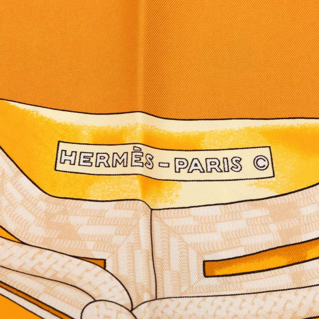 Hermès Brandebourgs Silk Scarf 90 Yellow Very good condition - Inside View