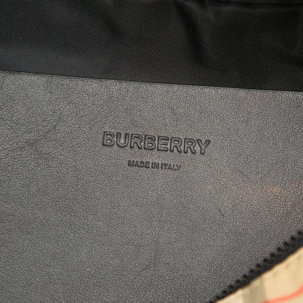 Burberry House Check Nylon Sonny Belt Bag Beige Very good condition - Box View