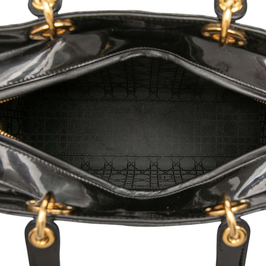 Dior Large Patent Cannage Lady Dior Black Leather Very good condition - Model View