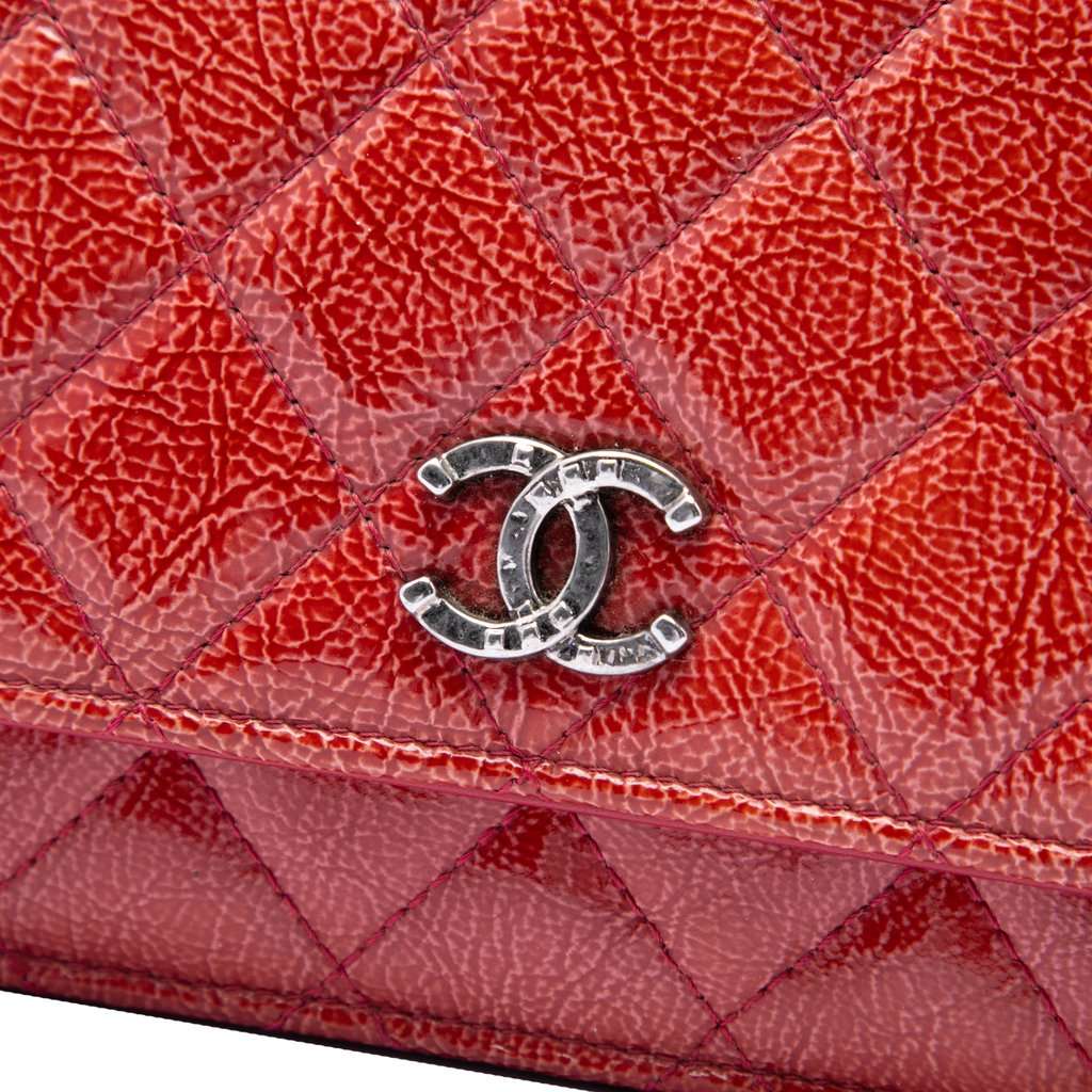 Chanel Paris Dallas CC Quilted Patent Goatskin Wallet on Chain Red Leather Very good condition - Box View