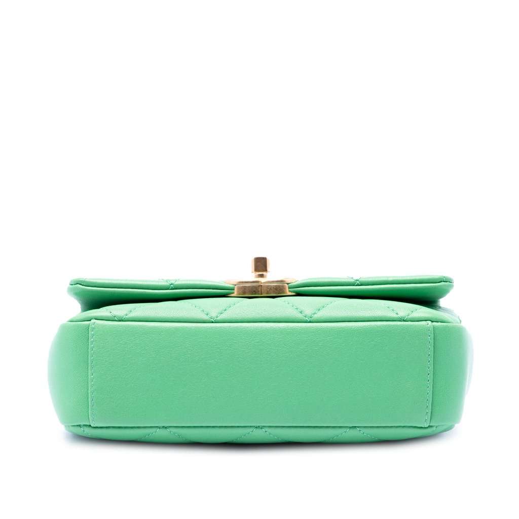 Chanel Small Quilted Lambskin Chain Is More Flap Green Leather Very good condition - Inside View