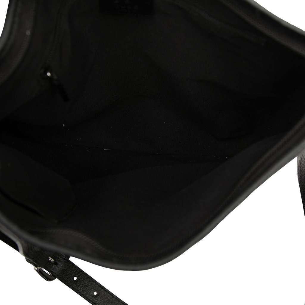 Gucci GG Nylon Abbey D Ring Crossbody Black Very good - Model View