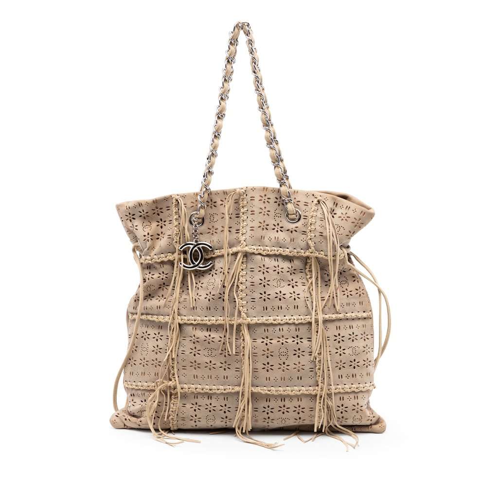 Chanel Perforated Suede Fringe Tote Beige Leather Very good condition - Front View