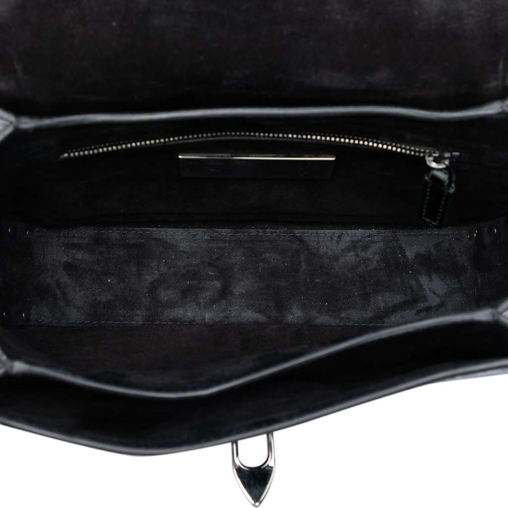 Valentino Medium Craquele Calfskin Guitar Strap Rockstud Rolling Flap Crossbody Black Leather Very good condition - Model View