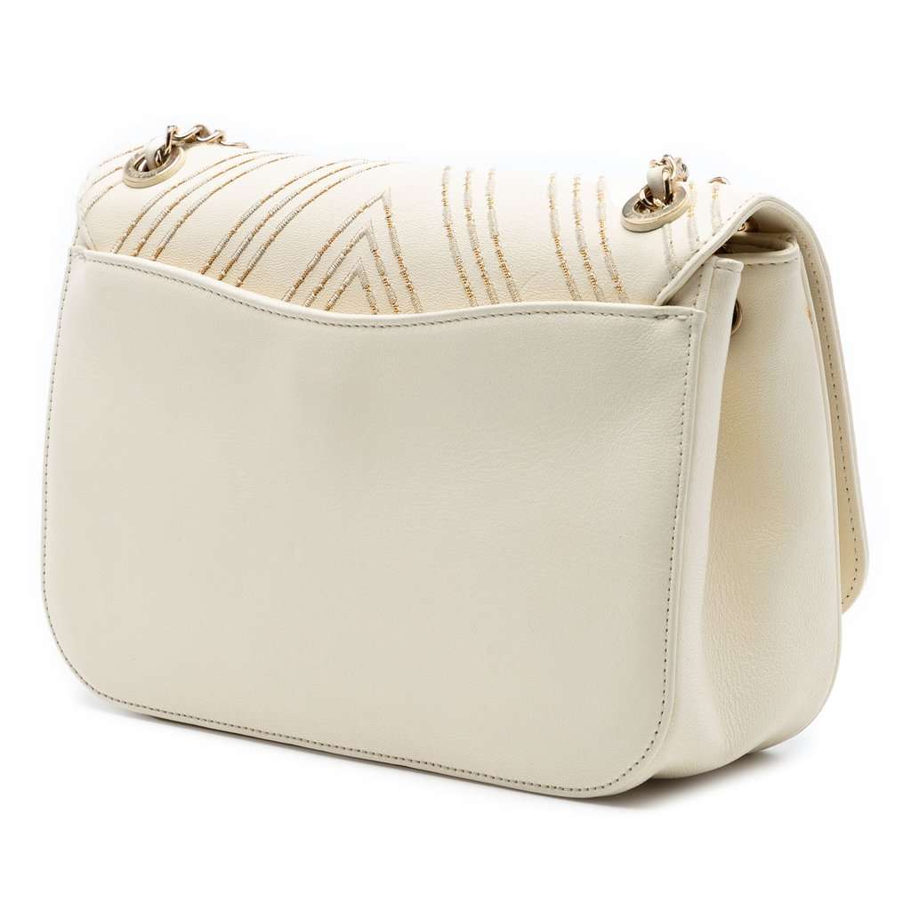 Chanel Large Chevron Sheepskin Subtle Flap White Leather Very good condition - Back View