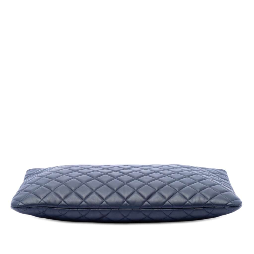 Chanel Large Quilted Lambskin Boy O Case Clutch Blue Leather Very good condition - Inside View