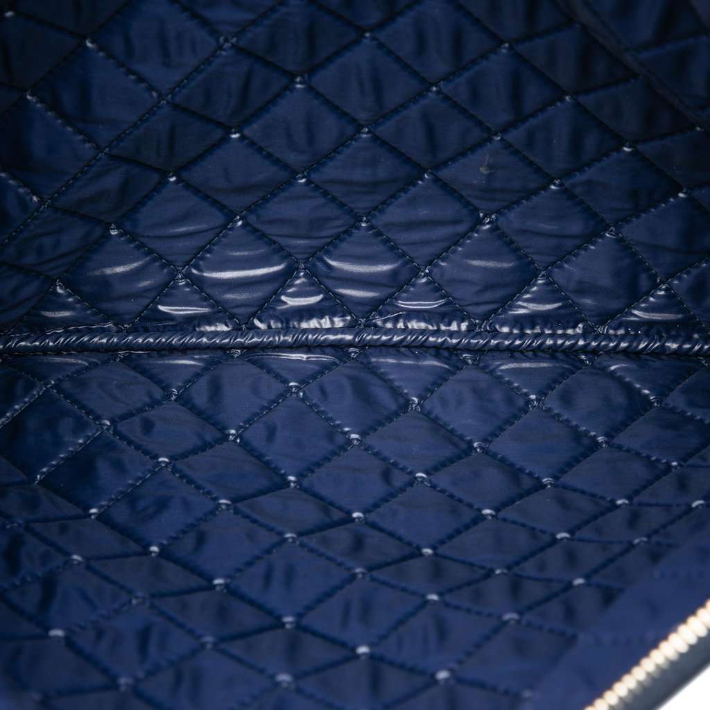 Chanel Large Quilted Lambskin Boy O Case Clutch Blue Leather Very good condition - Model View