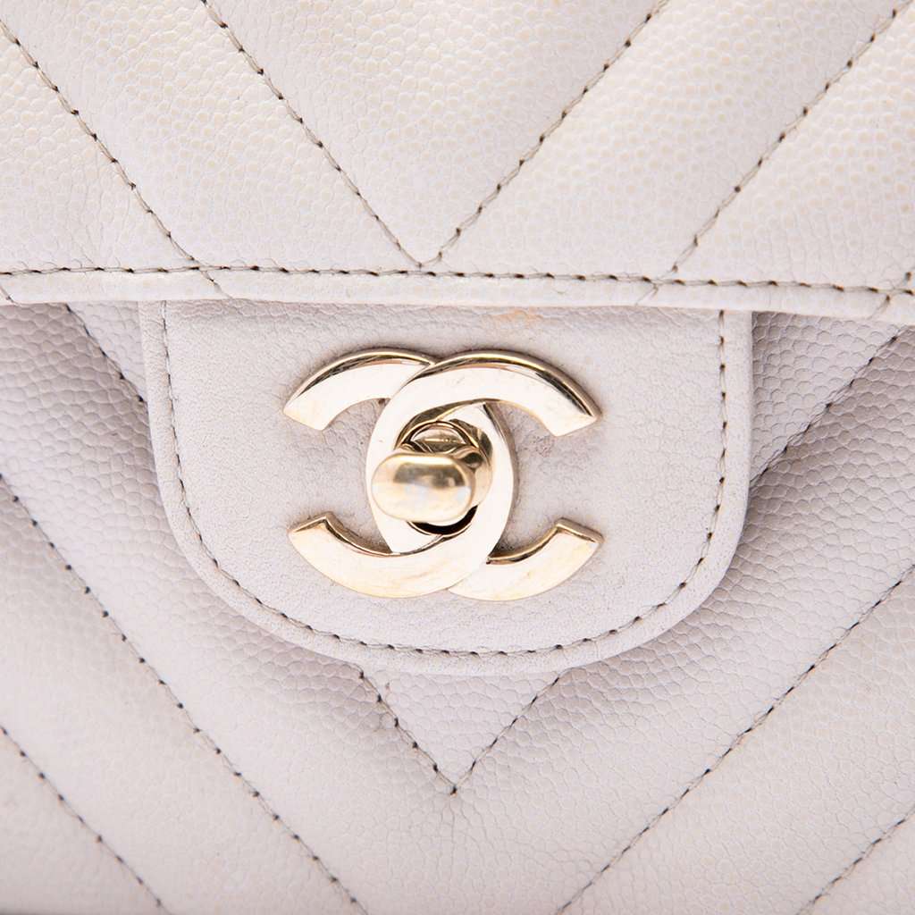 Chanel Small Classic Chevron Caviar Double Flap White Leather Very good - Box View