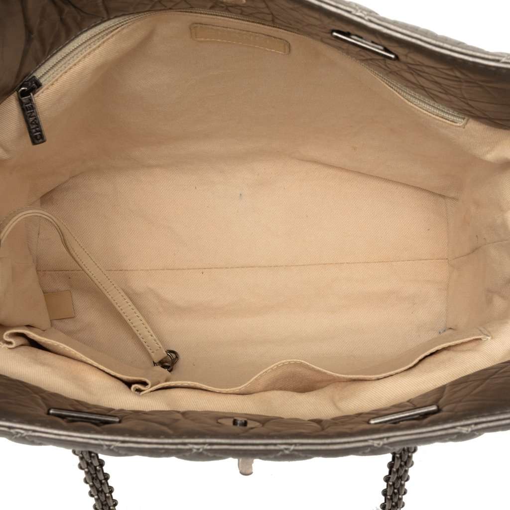 Chanel Quilted Metallic Aged Calfskin Reissue 2.55 Tote MultiColor Leather Very good condition - Model View