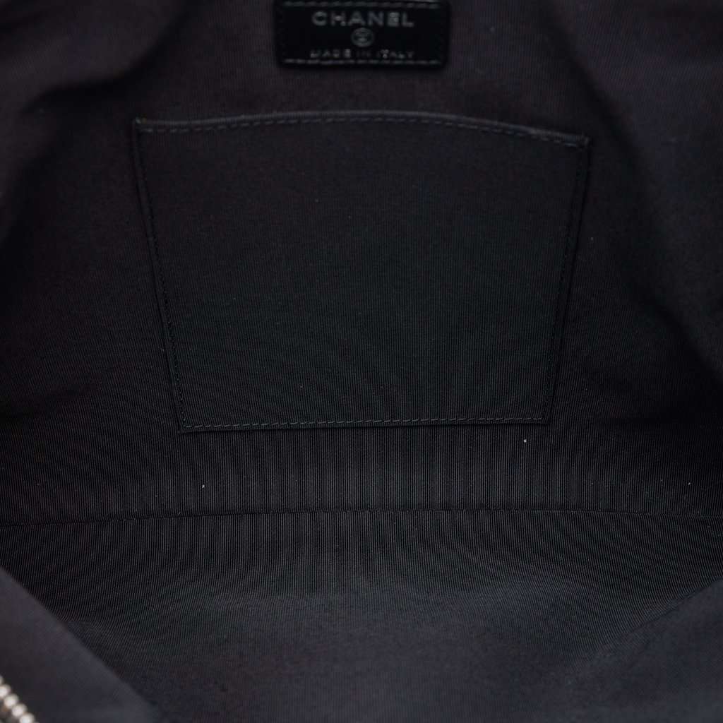 Chanel CC Quilted Lambskin Classic Trunk Case Black Leather Very good condition - Model View