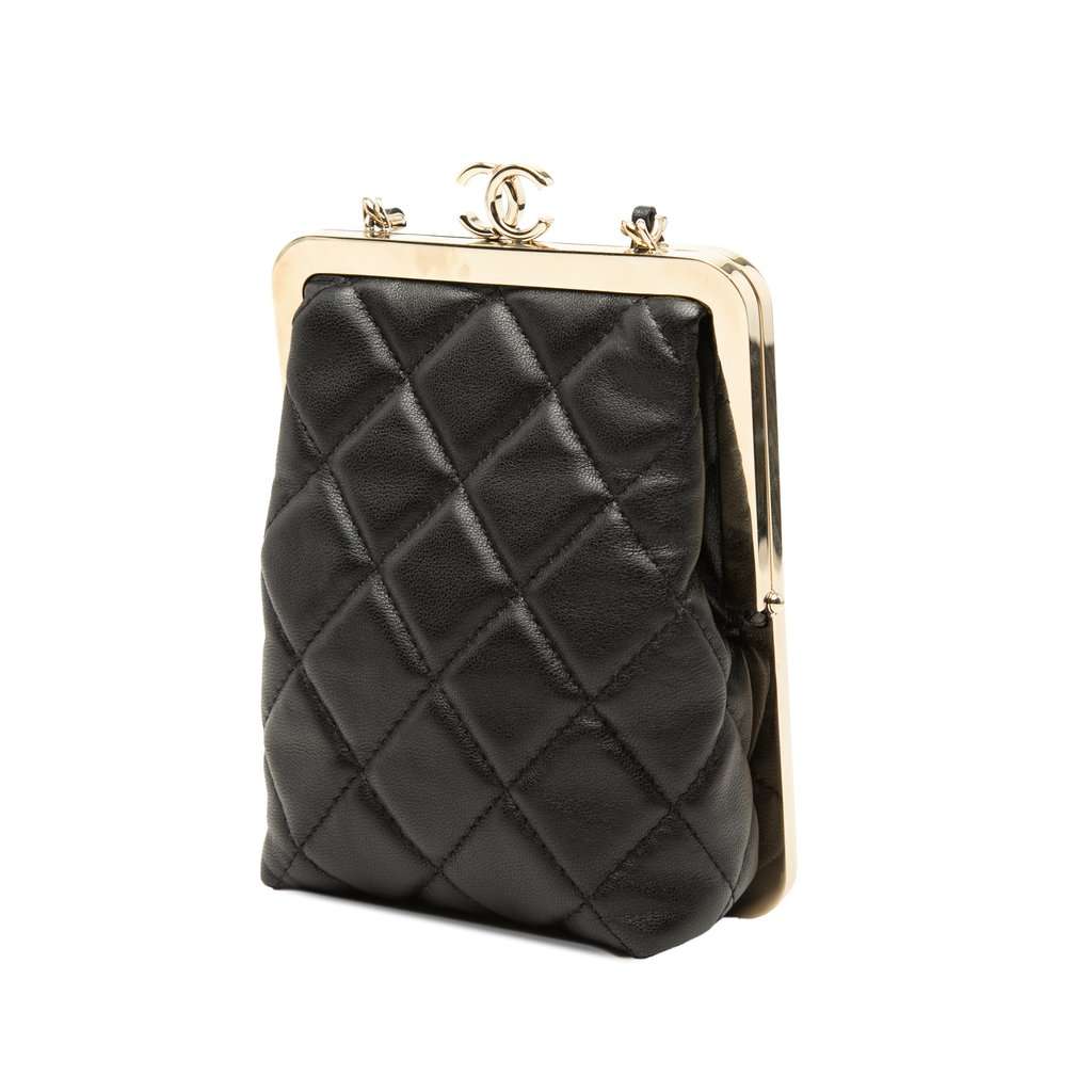 Chanel CC Quilted Acrylic and Lambskin Evening Clutch With Chain Black Leather Very good condition - Back View