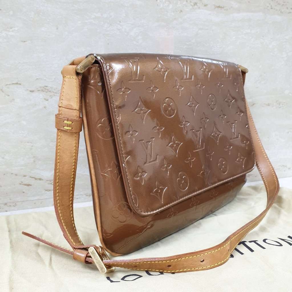Louis Vuitton Louis Vuitton Brown Vernis Thompson Street Shoulder Bag Pre-Owned Brown Leather Good condition - Inside View