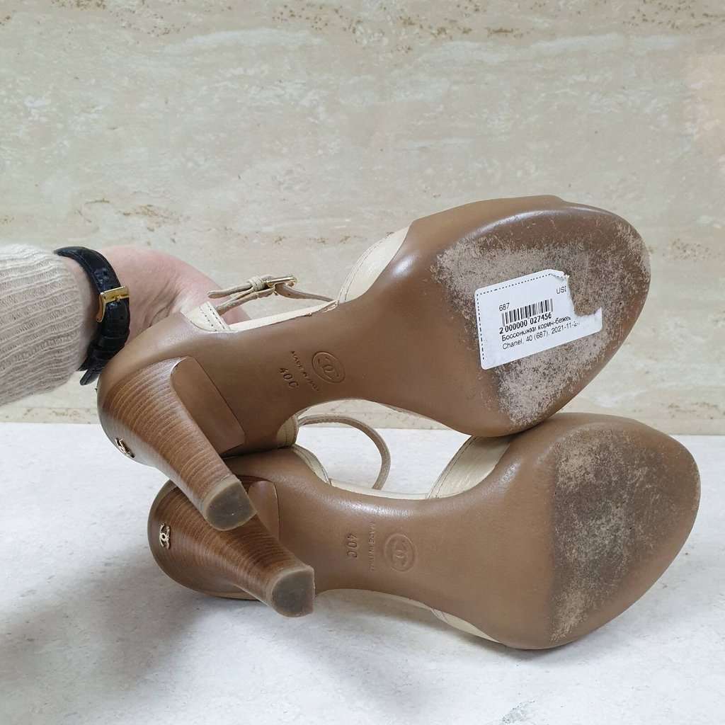 Chanel Chanel Beige Brown Slingback Sandal sz.40 Pre-Owned Brown Good condition - Box View