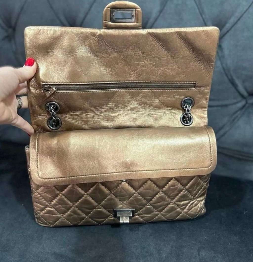 CHANEL Chanel Chanel Bronze Aged Calfskin Reissue Double Flap Classic Bag Pre-Owned Silver Leather Good condition - Back View