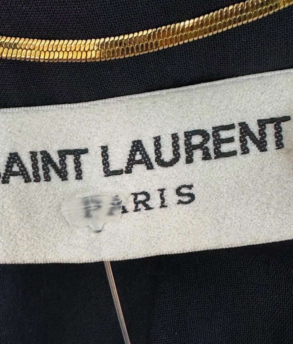 Saint Laurent Saint Laurent  Mid-length dress Sz.38 Pre-Owned White Good condition - Model View