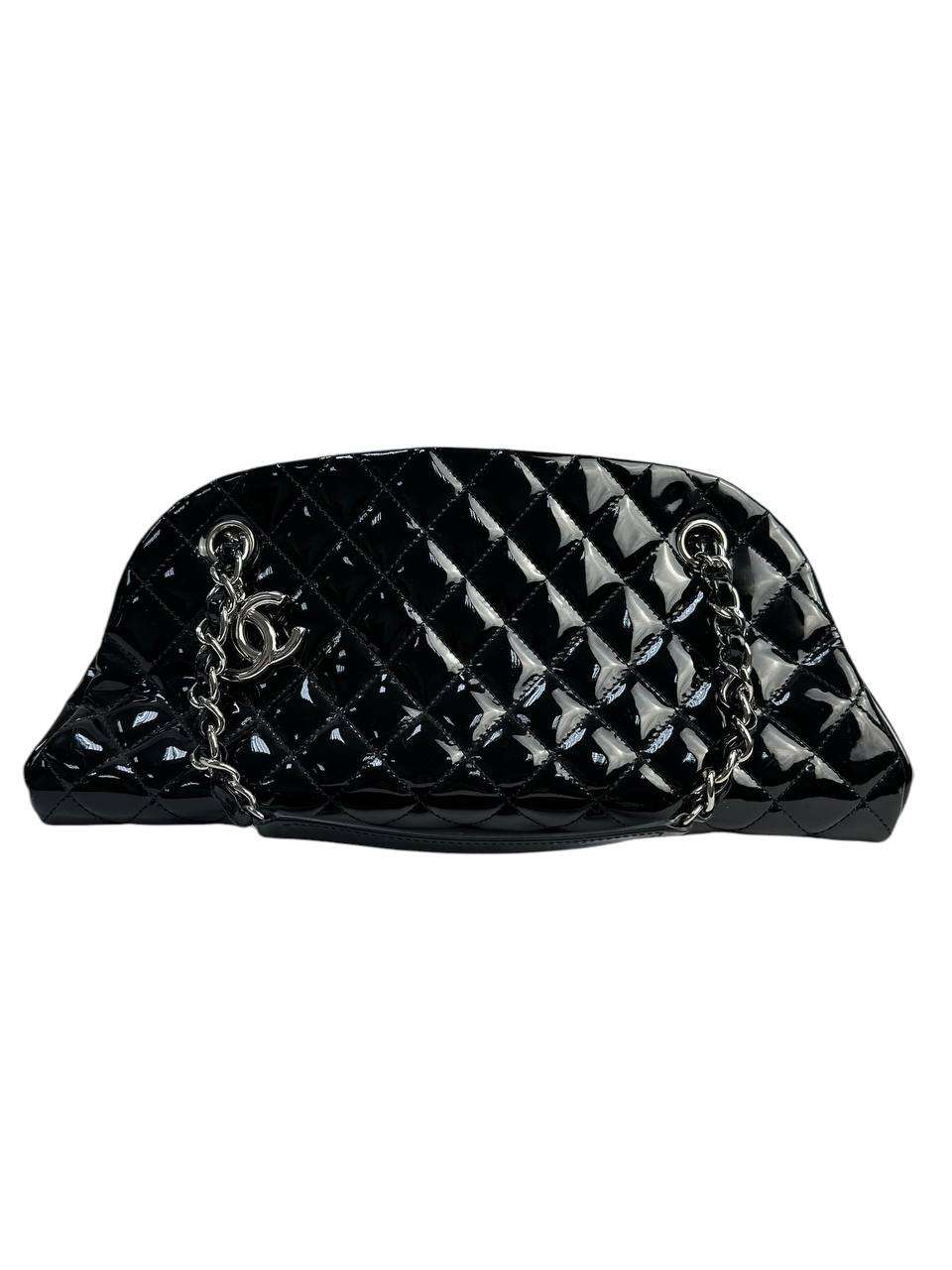 Chanel Patent leather bag with geometric focus Silver Leather Good condition - Front View